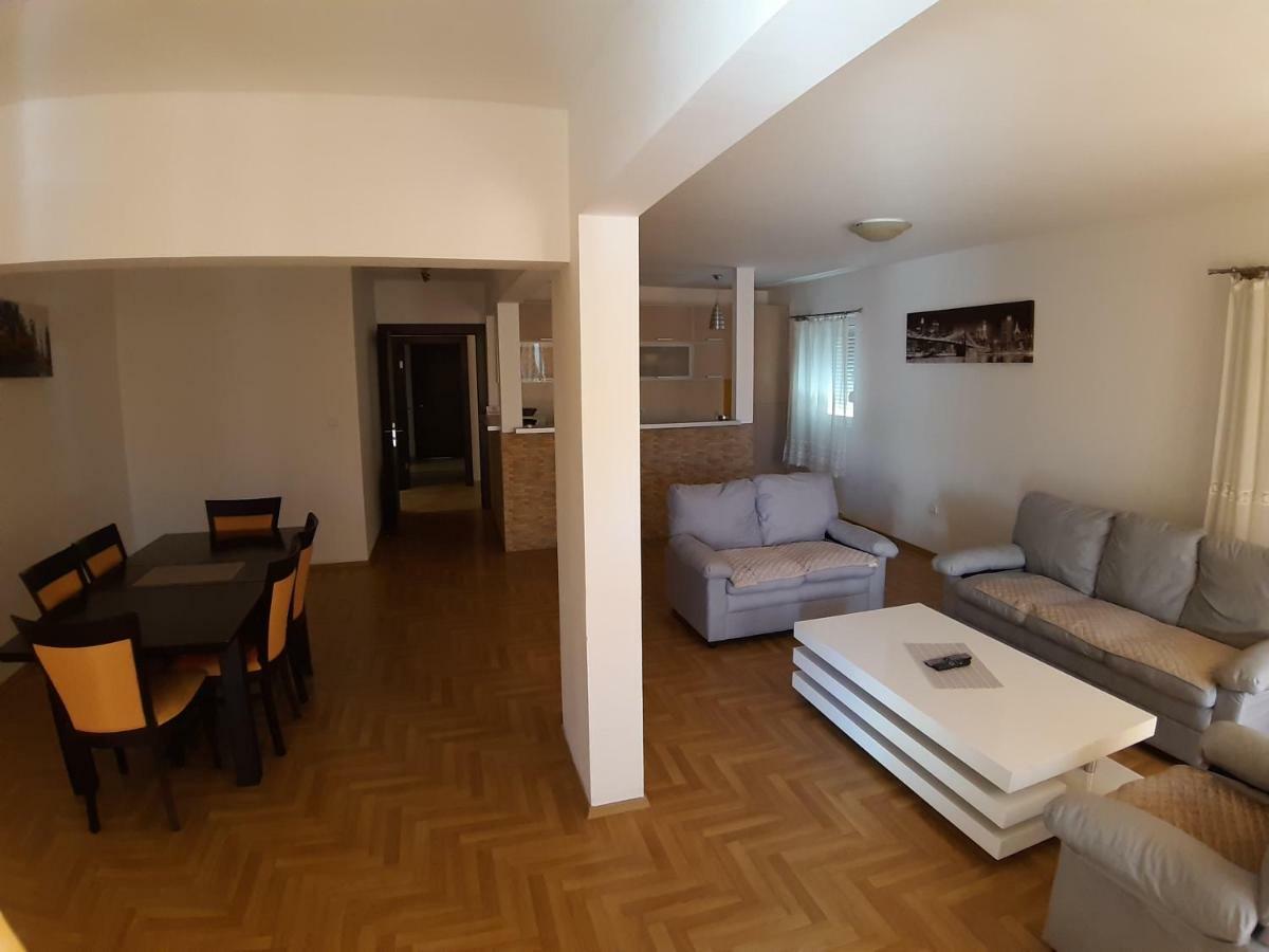 Apartmani Jovan ブドヴァ エクステリア 写真